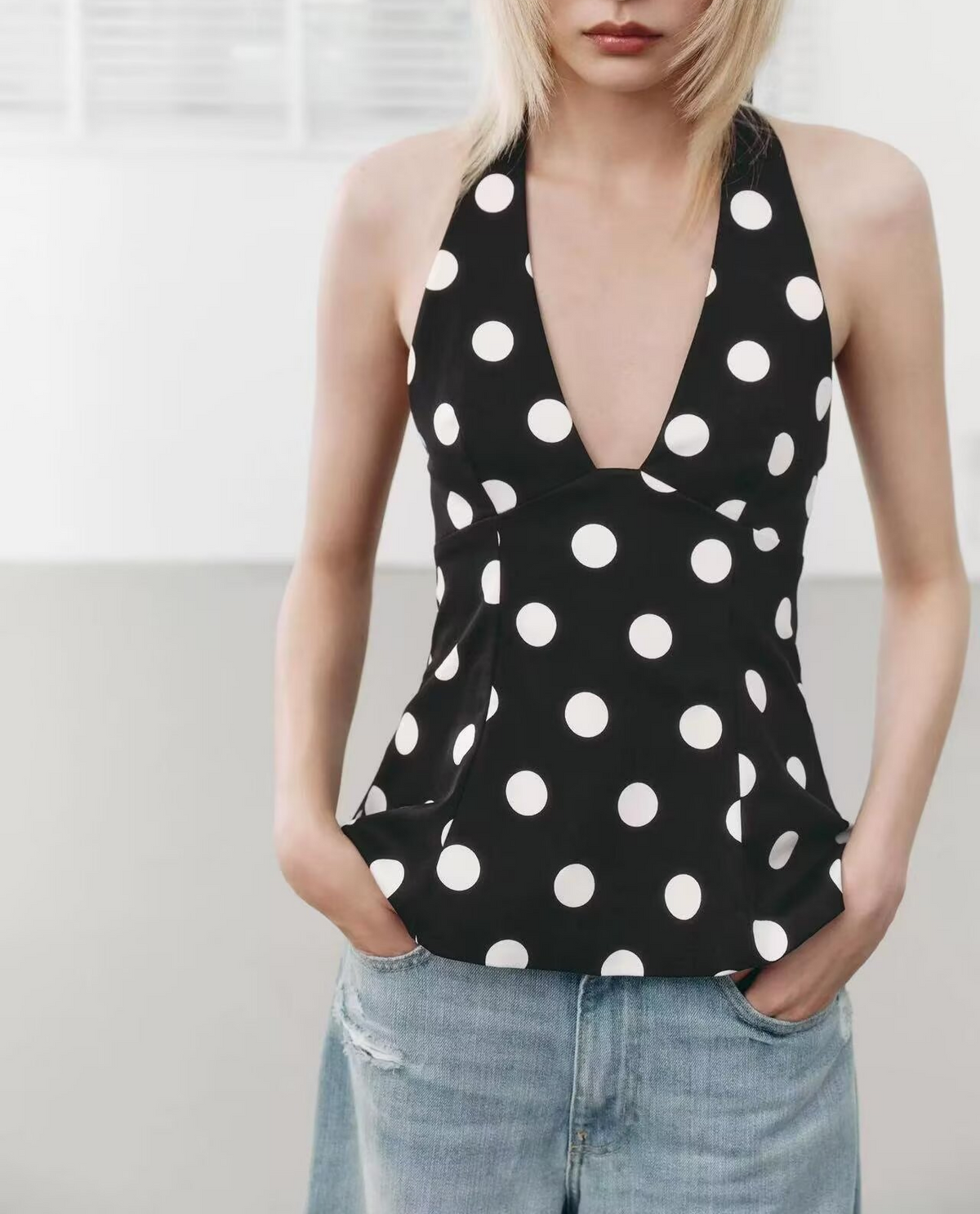 Women Clothing Summer Sexy Bowknot Decoration Polka Dot Hanging Collar Sleeveless Top flightCourse