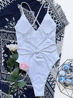 Traje de baño de una pieza con escote en V blanco para mujer, traje de baño sexy de corte alto.