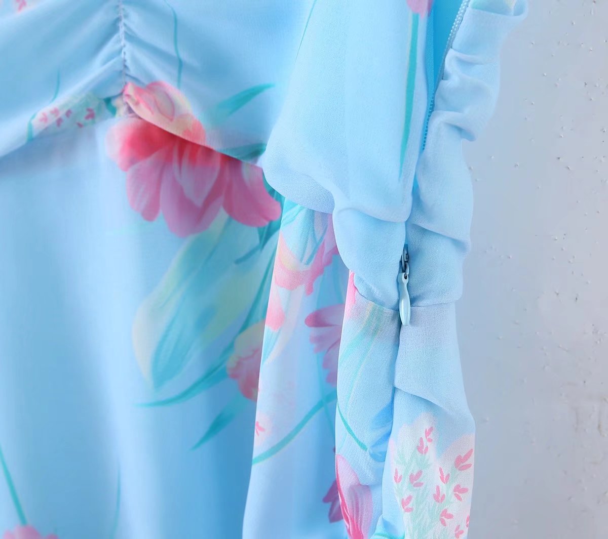 Wooden Ear Floral Print Pleated Ruffled Spaghetti Straps Dress Short Summer Women Clothing Yvonne