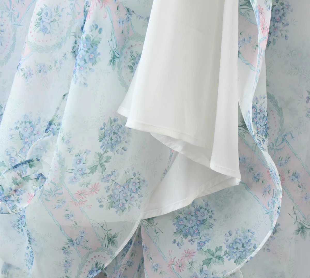 Floral Print Dress Bubble Sleeve Retro Princess Dress Spring Summer Wooden Ear Large Swing Women Dress Sheer Yvonne