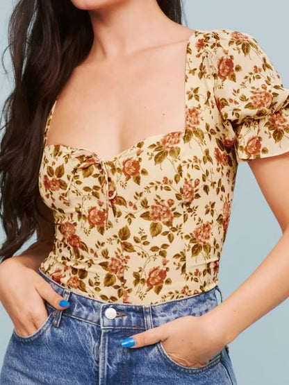 Camisa ajustada de moda de verano, camisa de cuello cuadrado, blusa francesa vintage con pequeñas flores y mangas abullonadas para mujer