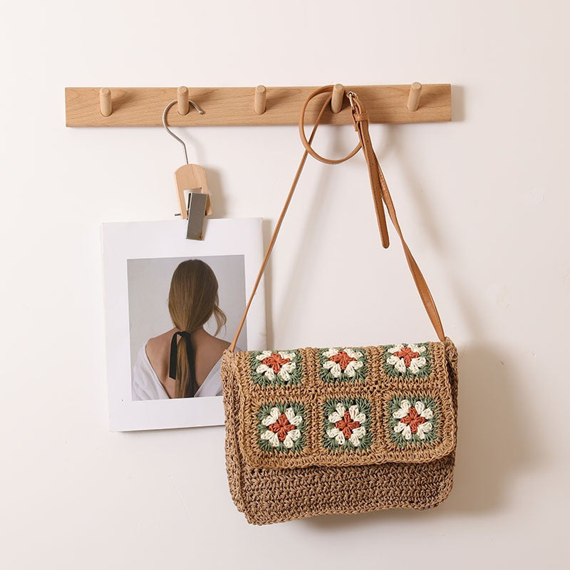 Sac bandoulière fleuri en paille, sac à rabat à une épaule, sac de plage tendance pour femme 
