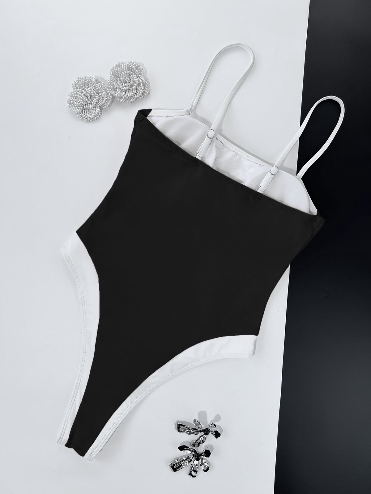 Ladies One Piece Contrast Color One Piece Bikini Swimsuit YatHin