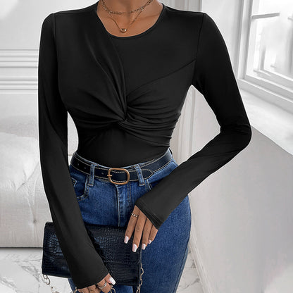 Mono negro de cuello redondo torcido para mujer