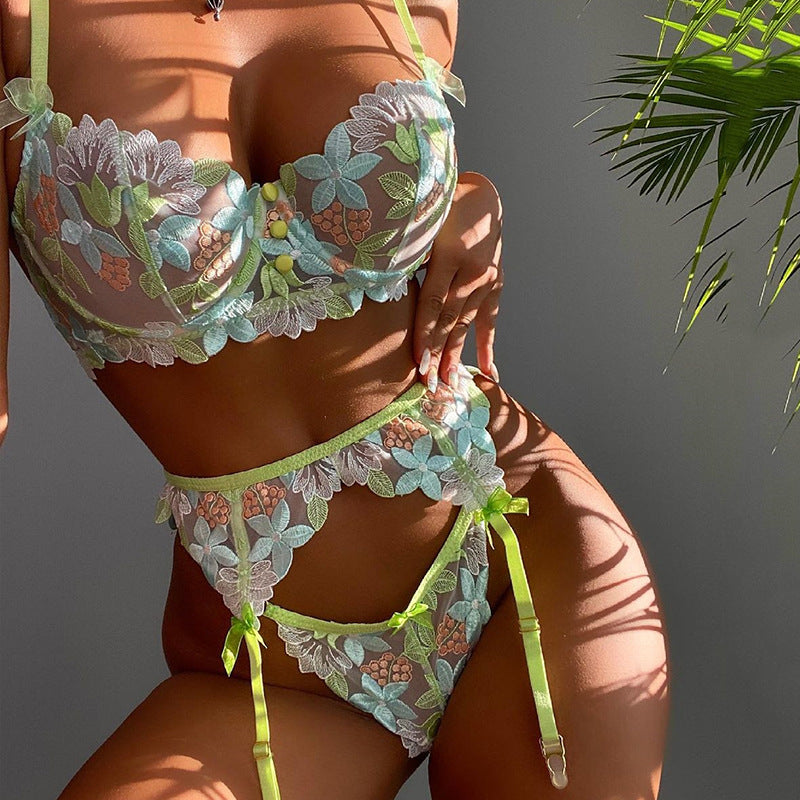 Supply Emerald Green Fresh Mesh Embroidery Sexy Three-Piece Set