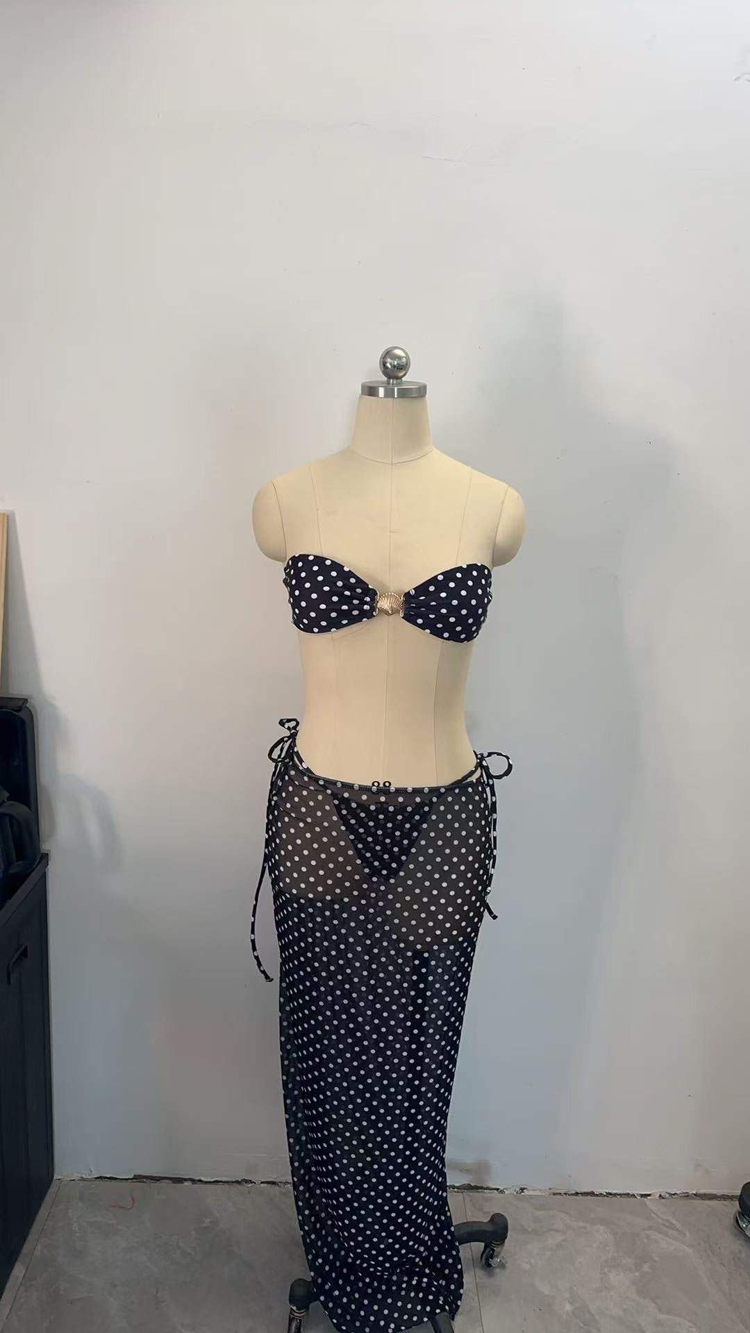 Black Polka Dot Tube Top Bikini Three-Piece Set