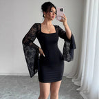 Vestido estilo bolso de cadera con cuello cuadrado y costuras de encaje de color liso con mangas acampanadas de otoño