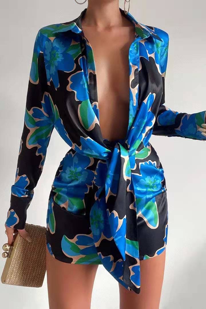 Vestido camisero de manga larga con botones y estampado digital para mujer.