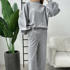 Pijamas cómodos de manga larga para otoño e invierno para mujer, ropa de abrigo holgada y cálida para el hogar.
