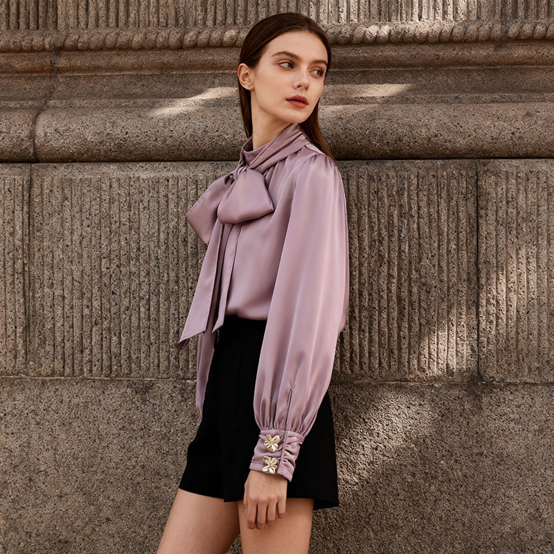 Camisa con cordones de alta calidad intelectual francesa, camisa de otoño para mujeres que combina con todo.