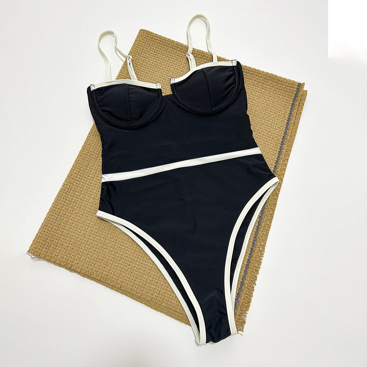 One Piece Swimsuit for Women Bikini Lady Sexy Stitching Swimwear Bikini Ellie