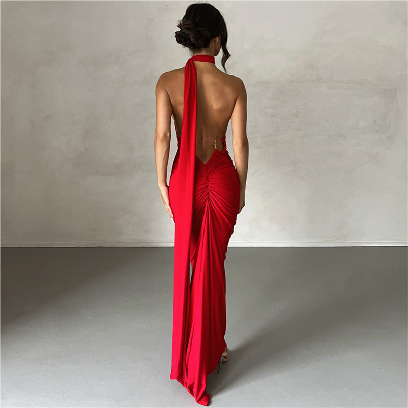 Vestido de noche ajustado con cuello halter y espalda descubierta para mujer