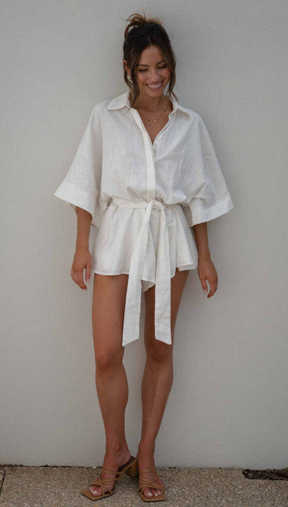 Ropa de mujer, mono holgado con cuello polo, manga media y cordones en la cintura