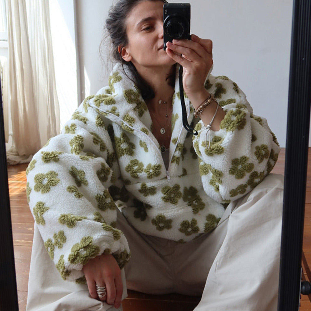 Pull en polaire douce et chaude pour femme, motif floral, idéal pour l'automne et l'hiver.