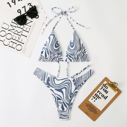Traje de baño de bikini dividido con cordones y estampado digital multicolor para mujer