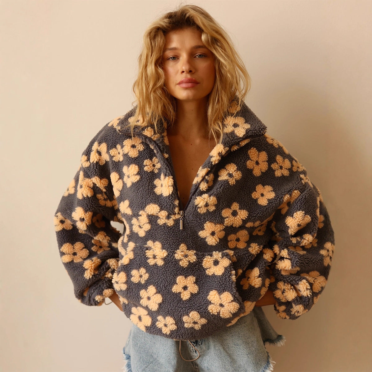 Pull en polaire douce et chaude pour femme, motif floral, idéal pour l'automne et l'hiver.