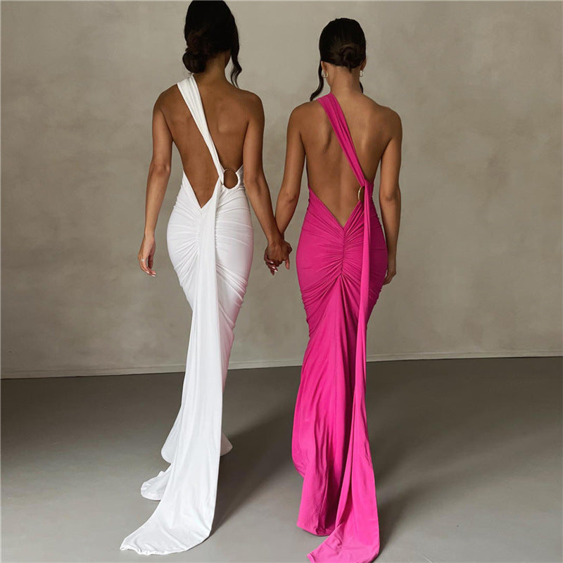 Vestido de noche ajustado con cuello halter y espalda descubierta para mujer