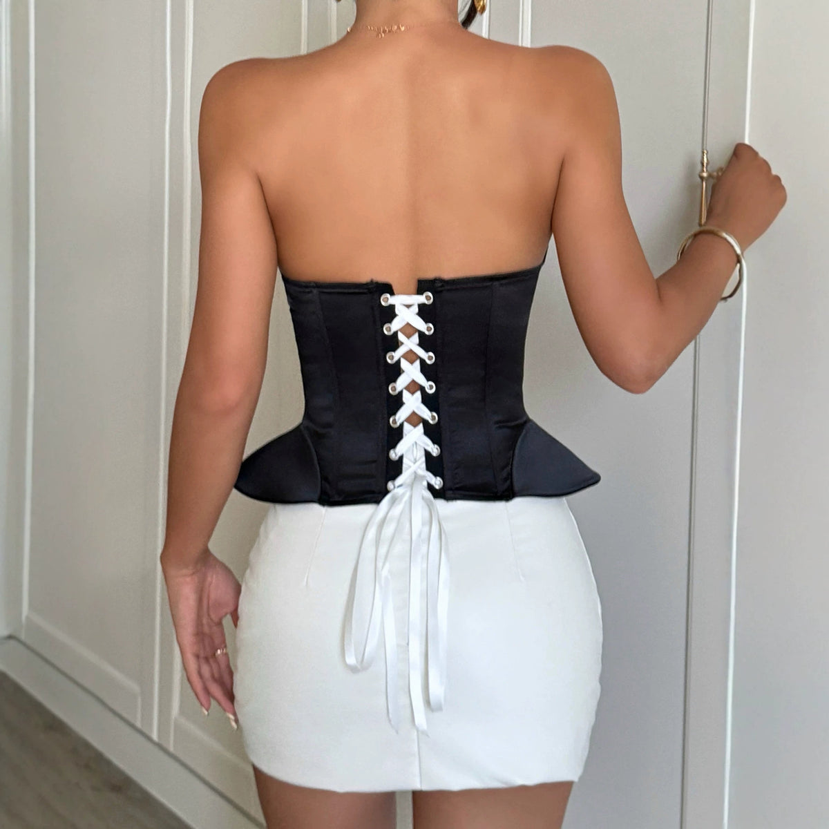 Contrast Color Satin Lace Elegant Sexy Corset Chest Cotton Steel Ring Boning Corset Cross Strap Tube Top Sumice