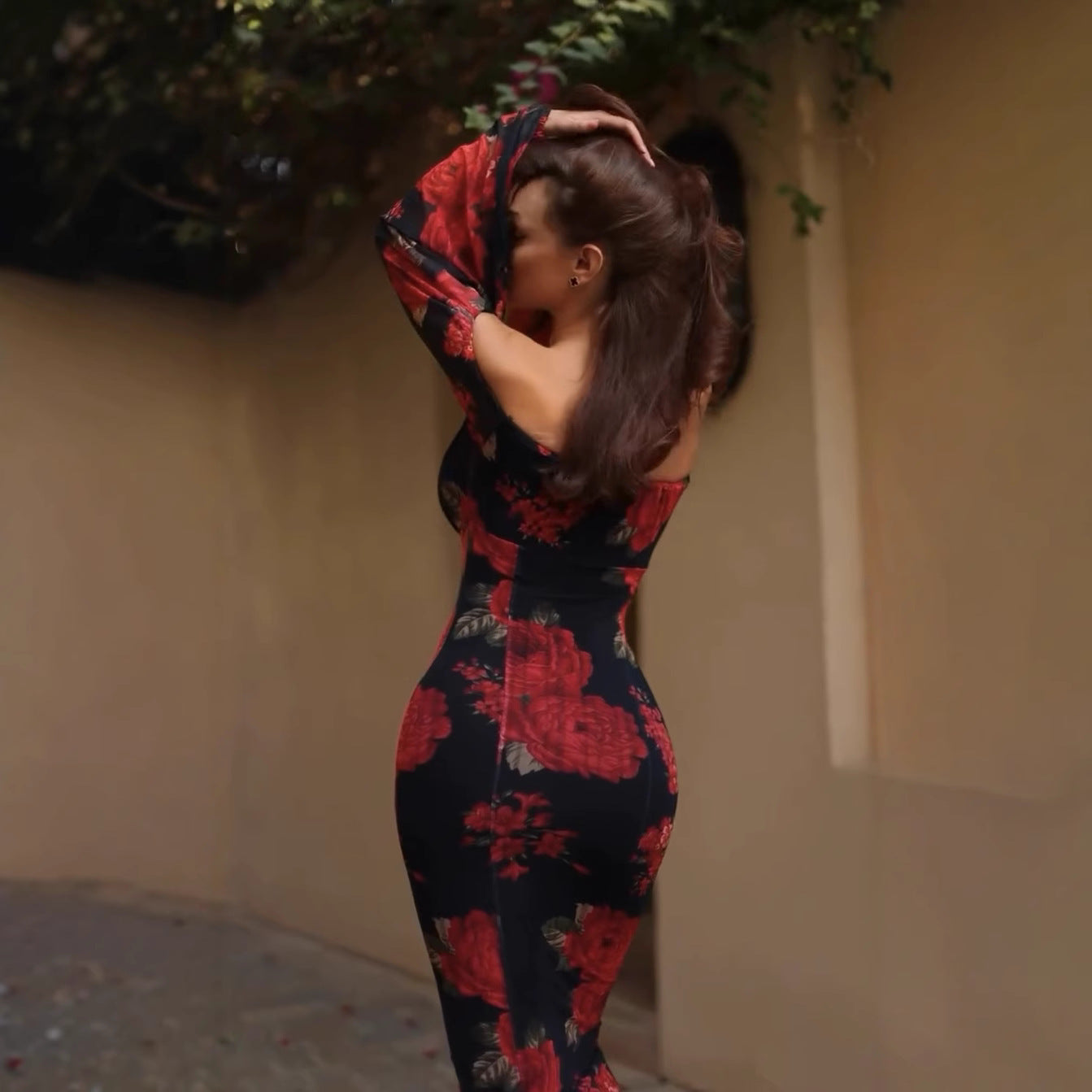 Vestidos ajustados con hombros descubiertos y estampado floral Tea Break para mujer