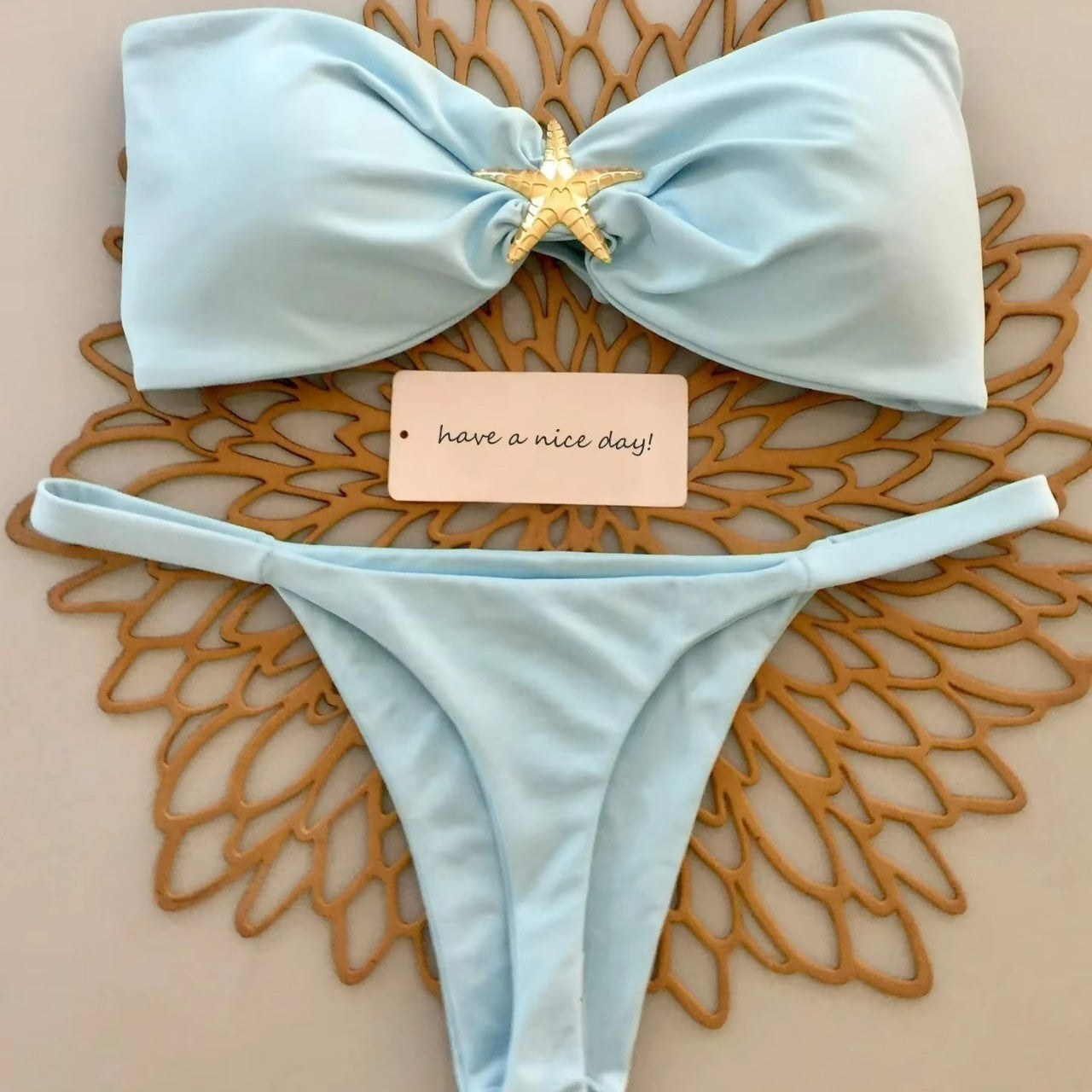 Bikini sexy de color sólido con parte superior de tubo dividida para mujer. Traje de baño para mujer.
