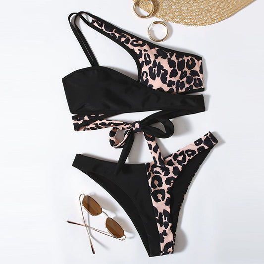 Bikini dividido con estampado de leopardo, tirantes asimétricos irregulares para mujer
