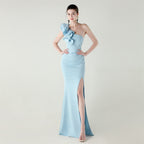 Robe de soirée sexy asymétrique en satin à imprimé floral ondulé et fente haute, idéale pour un dîner, un mariage ou toute autre occasion.
