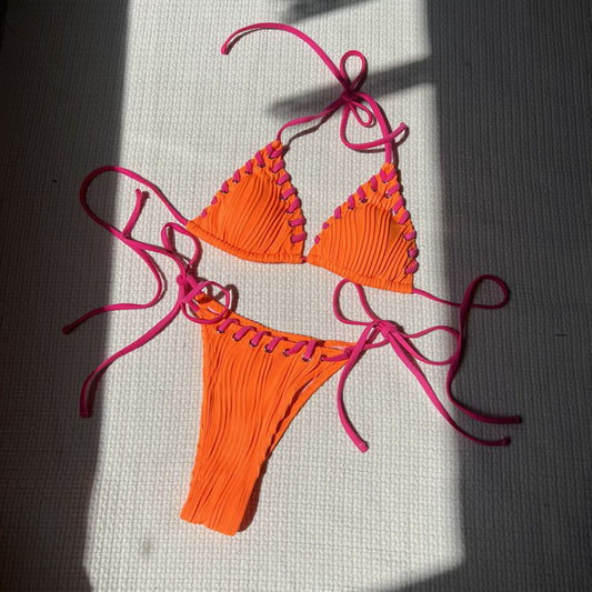 Traje de baño bikini dividido con personalidad dulce y fresca