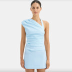 Robe d'été sexy dos nu, robe asymétrique irrégulière à col diagonal, robe plissée aux hanches