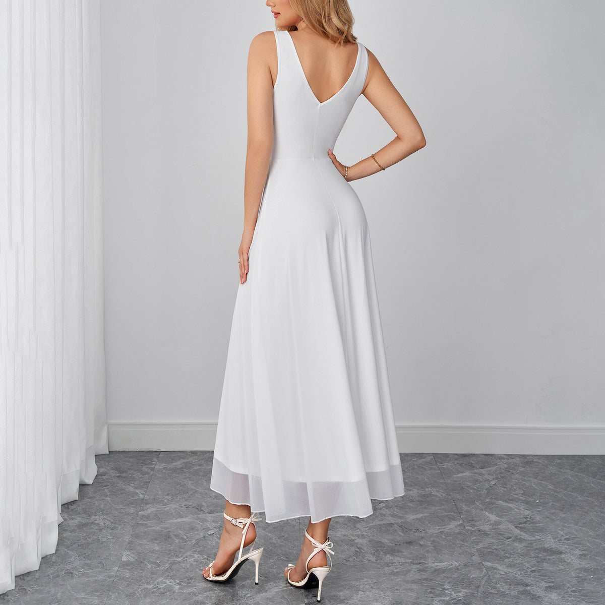 Dignified Goddess Mesh Camisole Dress Sexy V neck Backless Waist Trimming Slimming Dress SUNSHINE