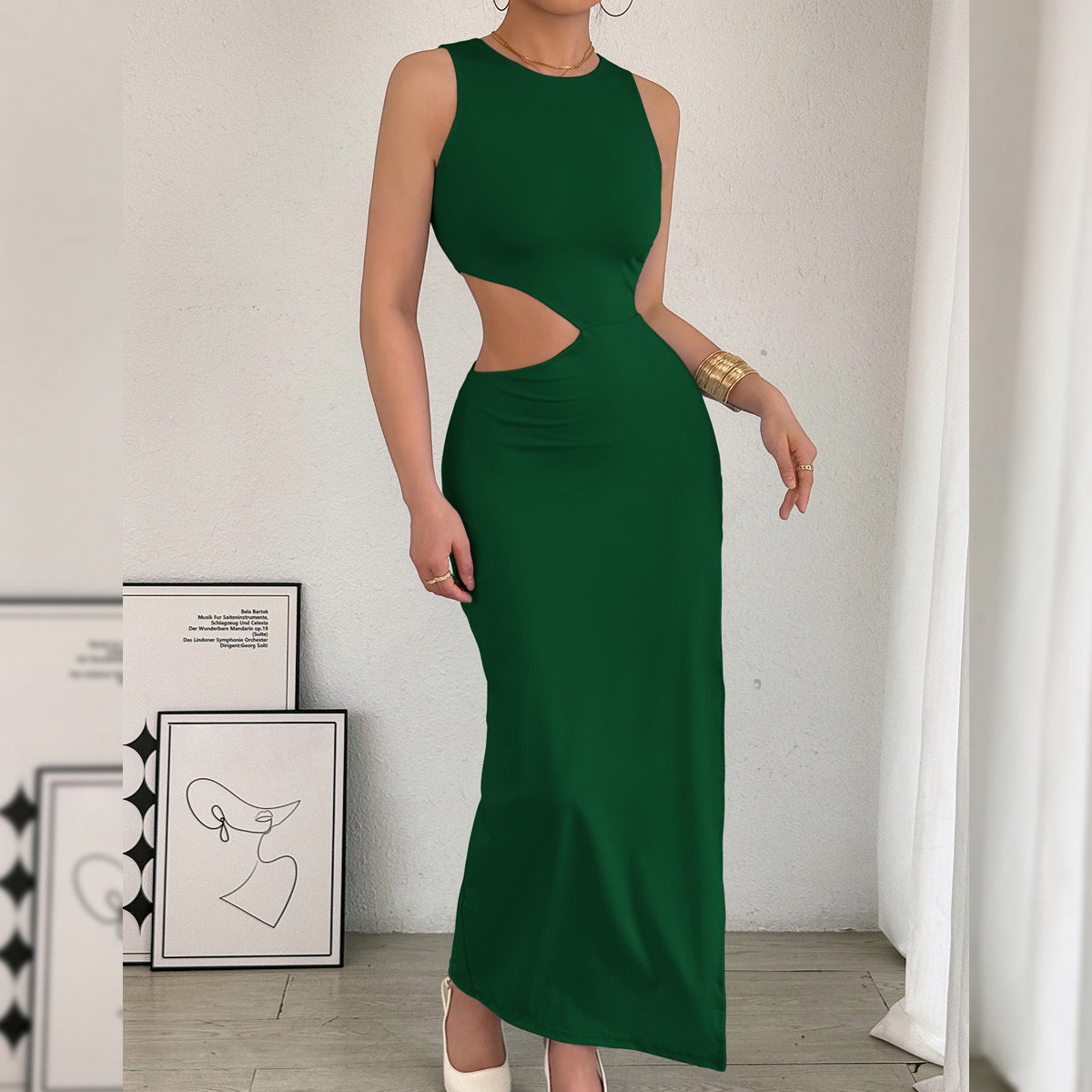blackish green