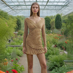 Robe courte moulante à manches longues plissée française pour femme, automne, jeune et sexy, couleur unie, coupe ajustée