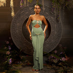 Vestido maxi sexy de verano con escote en V profundo y plisado de color liso.