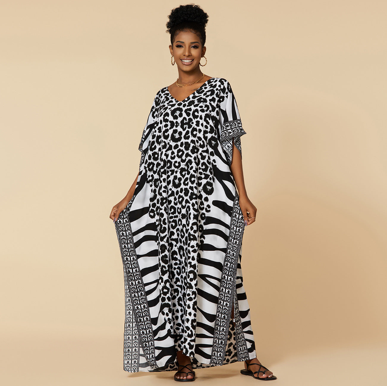 Black and White Leopard Point