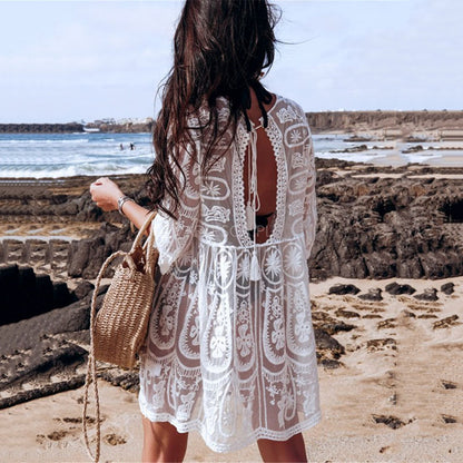 Blusa de bikini con cuello halter y encaje bordado para playa, ropa de protección solar para la playa