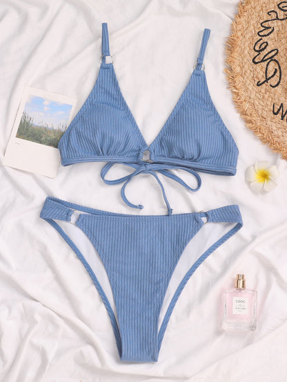Traje de baño bikini sexy con cuello en V y cordones de tejido acanalado de color liso