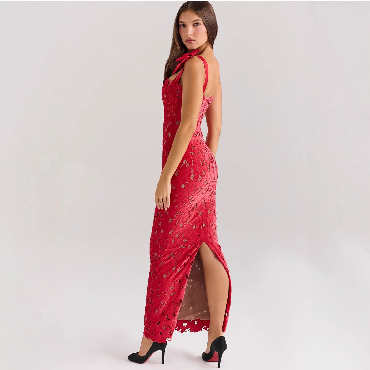 Vestido tubo con aberturas y bordado de encaje de alta gama para primavera y verano