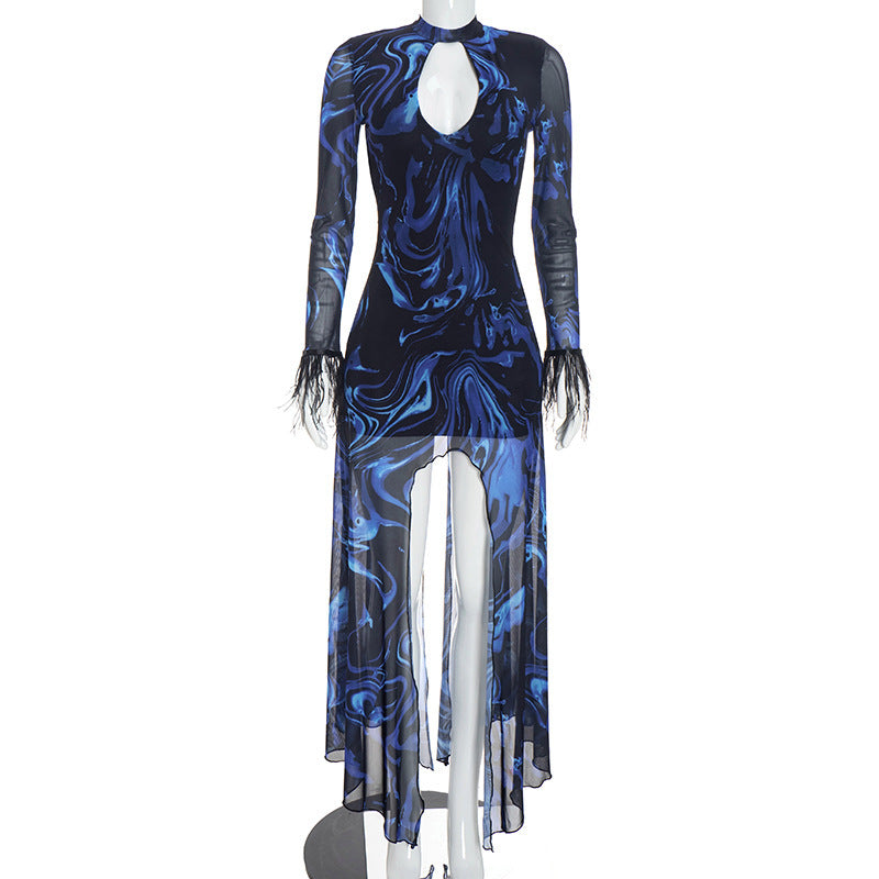Black and blue color blocking