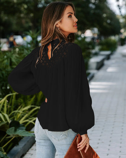 Camisa de manga larga para mujer, con encaje, aberturas y costuras recortadas