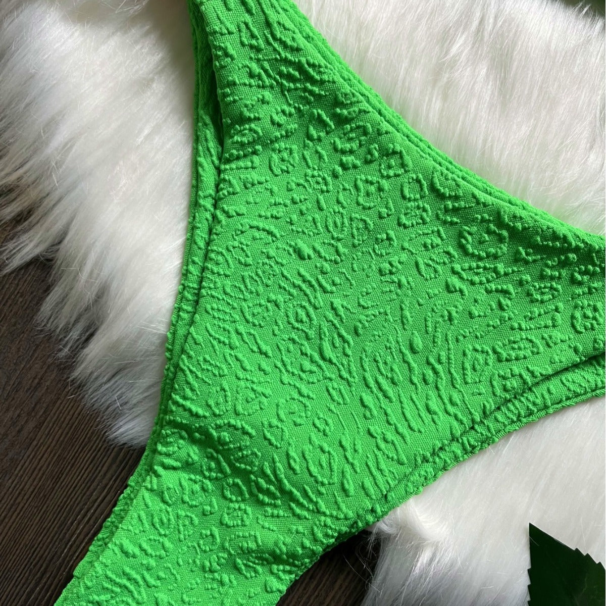 Traje de baño de bikini con costuras de tela especiales para playa, traje de baño sexy para mujer