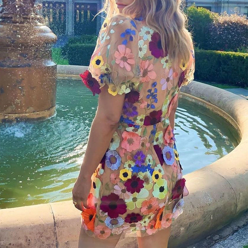 Vestido sexy bordado con escote en V y mangas farol con estampado floral tridimensional