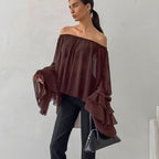 Haut ample et sexy à épaules dénudées, style rétro automne-hiver, en mousseline marron, col bateau, élégant et sexy. Chemise à volants.