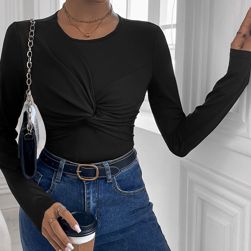 Mono negro de cuello redondo torcido para mujer