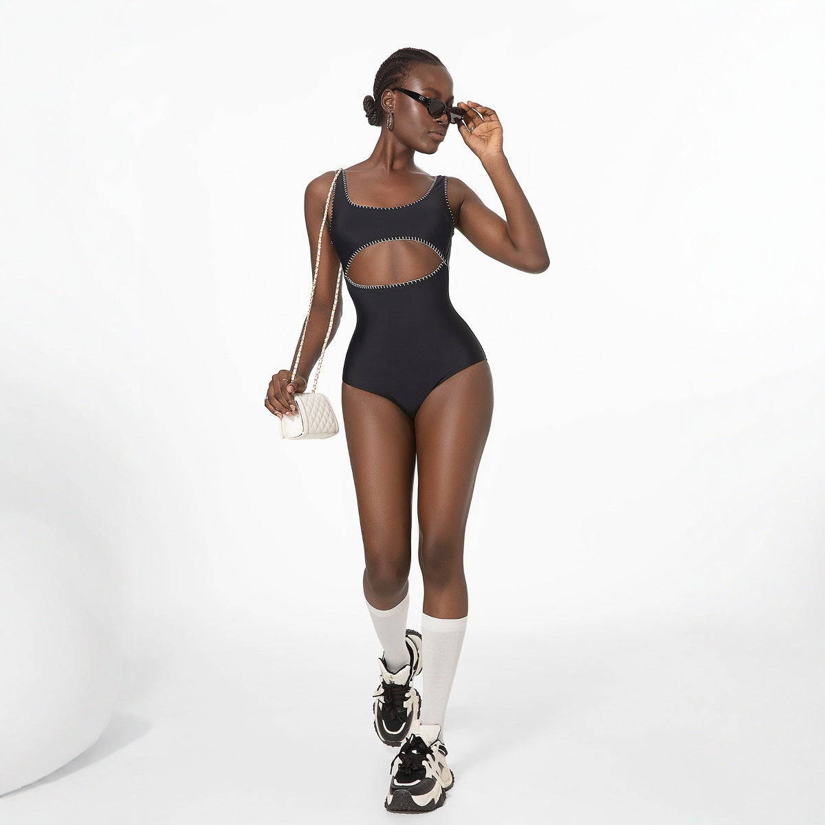 Maillot de bain une pièce rétro à crochet pour femme, simple, noir, pour le printemps, la plage et les vacances