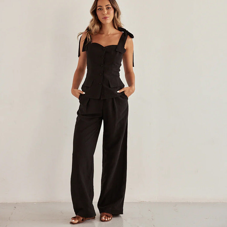 Conjunto de dos piezas de top bandeau negro con tirantes y cintura alta y pantalones anchos para primavera y verano