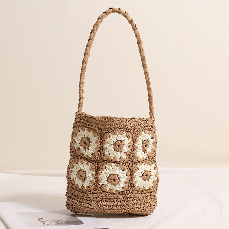 Sac bandoulière en paille à motif marguerite fraîche, tissé à la main, idéal pour les vacances à la plage. 