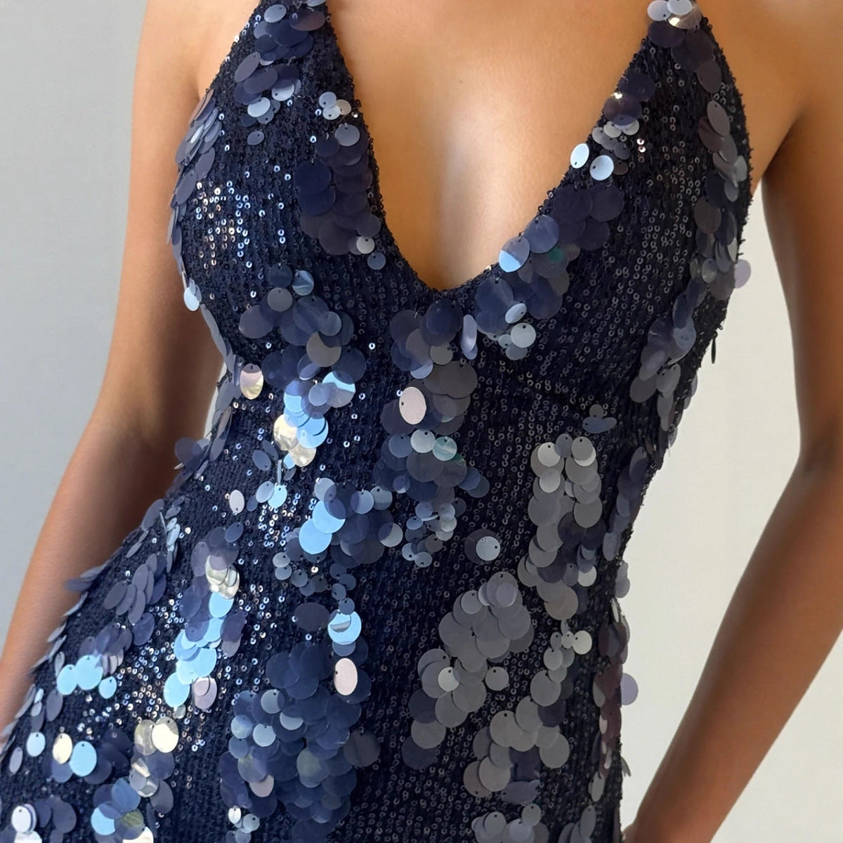Sexy Women Wear Deep V Plunge Halter Sequ Dress Sexy Nightclub Party Backless Skinny Hip Dress REBECCA