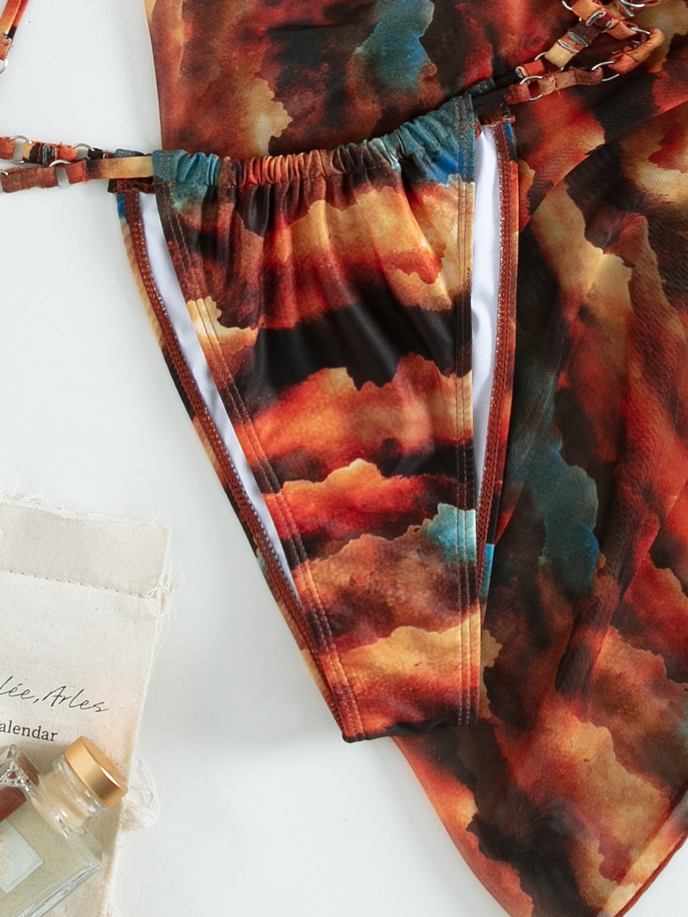 Traje de baño de tres piezas con estampado de degradado y túnica larga Hanfu de red para mujer